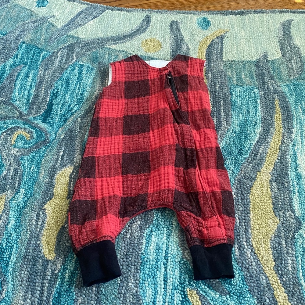 Little Unicorn red/black Plaid Overalls zippered | 6 to 12 months